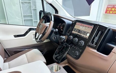Toyota HiAce H300, 2023 год, 10 100 000 рублей, 6 фотография