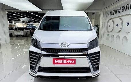 Toyota HiAce H300, 2023 год, 10 100 000 рублей, 2 фотография
