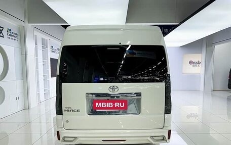 Toyota HiAce H300, 2023 год, 10 100 000 рублей, 4 фотография