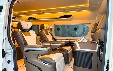 Toyota HiAce H300, 2023 год, 10 100 000 рублей, 12 фотография