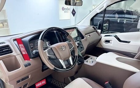 Toyota HiAce H300, 2023 год, 10 100 000 рублей, 11 фотография