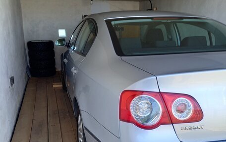 Volkswagen Passat B6, 2006 год, 650 000 рублей, 6 фотография