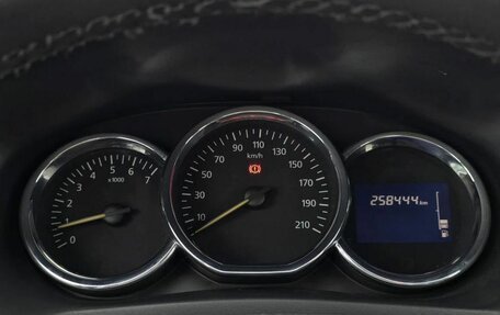 Renault Logan II, 2014 год, 530 000 рублей, 14 фотография