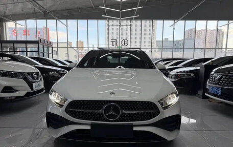 Mercedes-Benz A-Класс, 2023 год, 1 340 017 рублей, 2 фотография