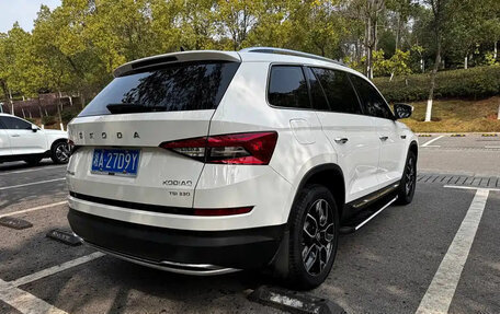 Skoda Kodiaq I, 2023 год, 2 950 777 рублей, 4 фотография