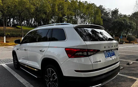 Skoda Kodiaq I, 2023 год, 2 950 777 рублей, 6 фотография