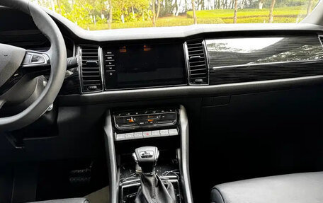 Skoda Kodiaq I, 2023 год, 2 950 777 рублей, 12 фотография