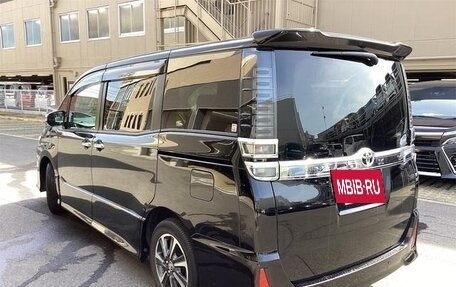 Toyota Voxy III, 2021 год, 1 870 000 рублей, 5 фотография