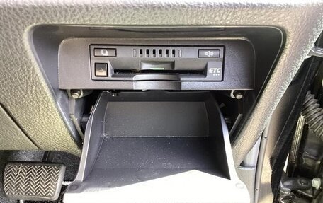 Toyota Voxy III, 2021 год, 1 870 000 рублей, 16 фотография