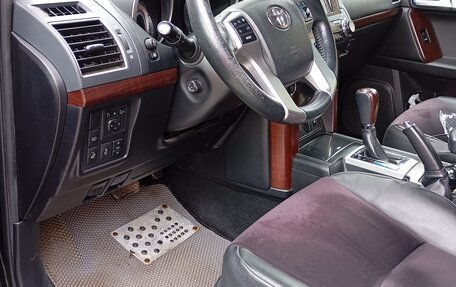 Toyota Land Cruiser Prado 150 рестайлинг 2, 2016 год, 3 999 000 рублей, 6 фотография