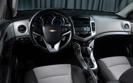 Chevrolet Cruze II, 2012 год, 900 000 рублей, 6 фотография