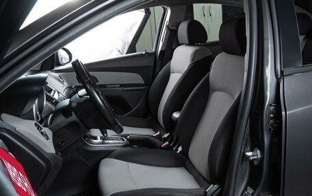 Chevrolet Cruze II, 2012 год, 900 000 рублей, 10 фотография