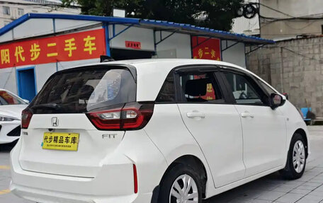 Honda Fit, 2022 год, 1 000 000 рублей, 6 фотография