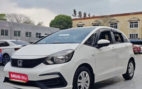 Honda Fit, 2022 год, 1 000 000 рублей, 1 фотография