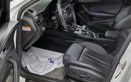 Audi A4, 2023 год, 2 430 777 рублей, 6 фотография