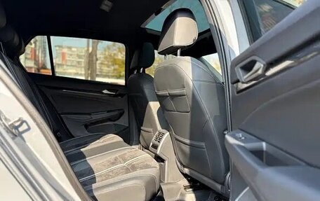 Volkswagen Golf VIII, 2022 год, 1 588 004 рублей, 12 фотография