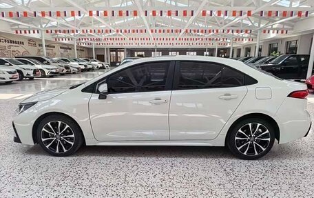 Toyota Corolla, 2021 год, 1 220 000 рублей, 4 фотография