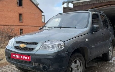 Chevrolet Niva I рестайлинг, 2013 год, 590 000 рублей, 1 фотография