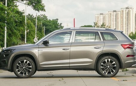 Skoda Kodiaq I, 2025 год, 4 209 500 рублей, 4 фотография