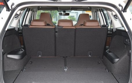 Skoda Kodiaq I, 2025 год, 4 209 500 рублей, 30 фотография