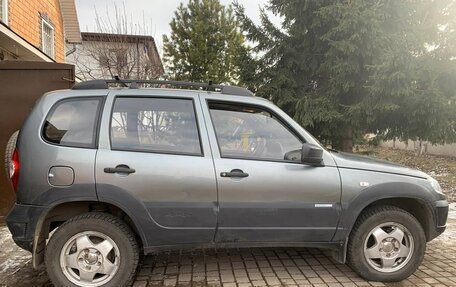 Chevrolet Niva I рестайлинг, 2013 год, 590 000 рублей, 2 фотография