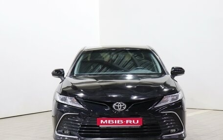 Toyota Camry, 2021 год, 2 375 000 рублей, 2 фотография