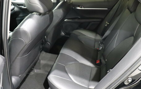 Toyota Camry, 2021 год, 2 375 000 рублей, 18 фотография