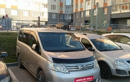 Nissan Serena III, 2009 год, 895 000 рублей, 3 фотография