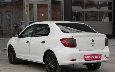 Renault Logan II, 2015 год, 300 000 рублей, 7 фотография