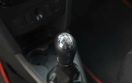 Renault Logan II, 2015 год, 300 000 рублей, 14 фотография