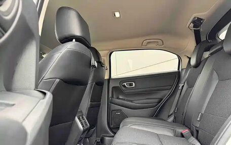 Honda Vezel, 2025 год, 1 950 000 рублей, 15 фотография