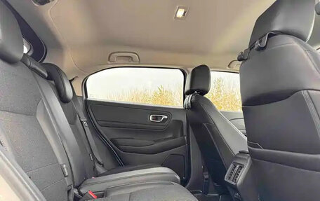 Honda Vezel, 2025 год, 1 950 000 рублей, 16 фотография