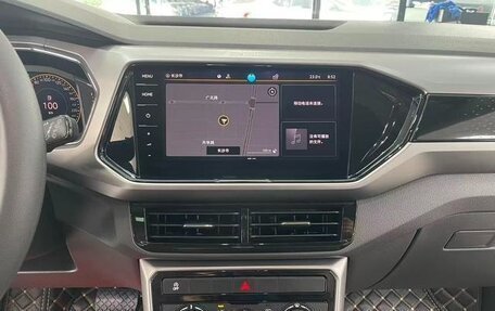 Volkswagen T-Cross I, 2022 год, 1 433 605 рублей, 11 фотография