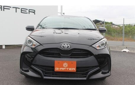 Toyota Yaris, 2022 год, 810 005 рублей, 2 фотография