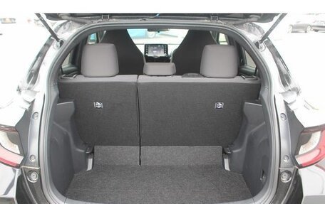 Toyota Yaris, 2022 год, 810 005 рублей, 12 фотография