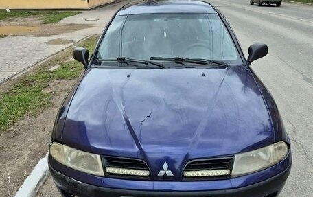 Mitsubishi Carisma I, 2002 год, 160 000 рублей, 1 фотография