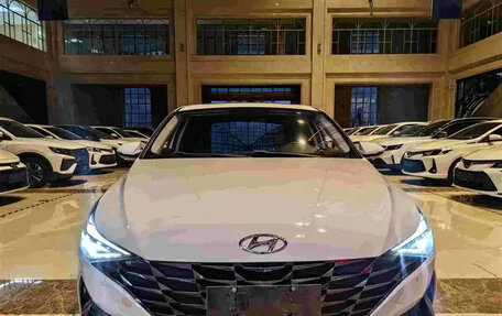 Hyundai Elantra, 2021 год, 1 360 000 рублей, 2 фотография