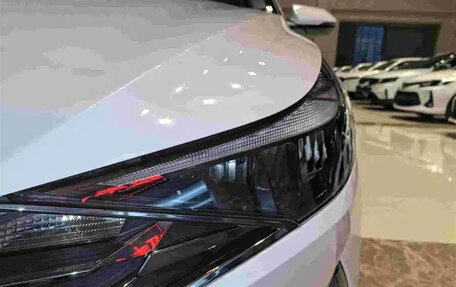 Hyundai Elantra, 2021 год, 1 360 000 рублей, 5 фотография