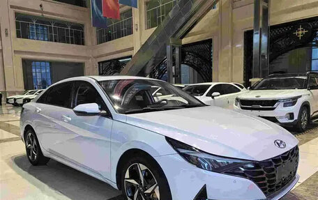 Hyundai Elantra, 2021 год, 1 360 000 рублей, 3 фотография