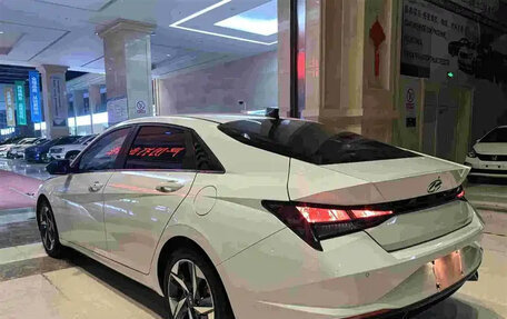 Hyundai Elantra, 2021 год, 1 360 000 рублей, 18 фотография