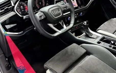 Audi Q3, 2022 год, 2 458 000 рублей, 11 фотография