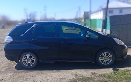 Honda Fit Shuttle I рестайлинг, 2011 год, 980 000 рублей, 2 фотография