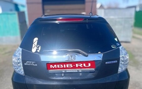 Honda Fit Shuttle I рестайлинг, 2011 год, 980 000 рублей, 3 фотография