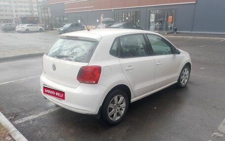 Volkswagen Polo VI (EU Market), 2011 год, 750 000 рублей, 5 фотография