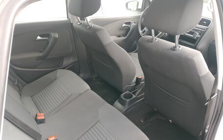 Volkswagen Polo VI (EU Market), 2011 год, 750 000 рублей, 14 фотография