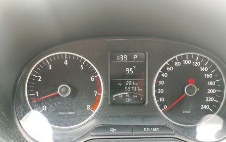 Volkswagen Polo VI (EU Market), 2011 год, 750 000 рублей, 13 фотография