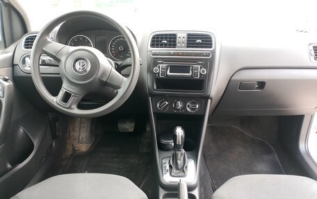 Volkswagen Polo VI (EU Market), 2011 год, 750 000 рублей, 16 фотография