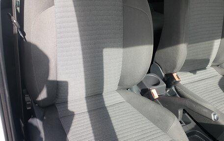 Volkswagen Polo VI (EU Market), 2011 год, 750 000 рублей, 19 фотография