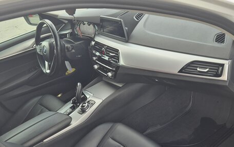 BMW 5 серия, 2017 год, 2 699 000 рублей, 21 фотография