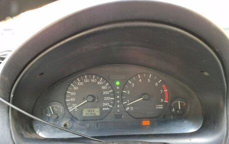 Mitsubishi Carisma I, 2002 год, 160 000 рублей, 6 фотография
